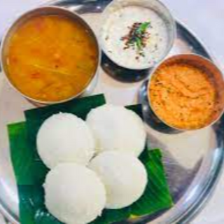 Idily ( 3Nos ) With Sambar & Chutney 