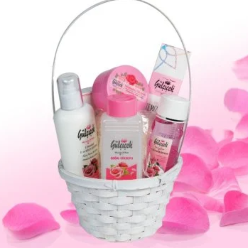 Gift Natural Care Basket 8 Pieces Main Image