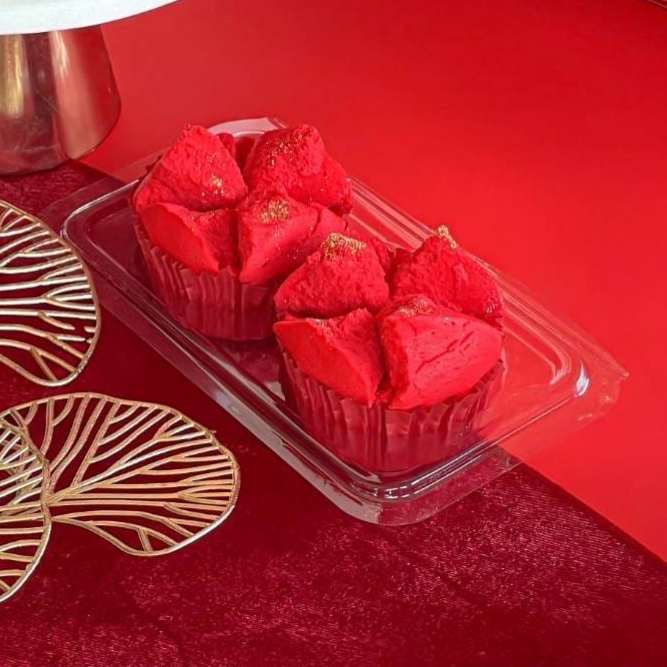 ขนมปุยฝ้าย สีแดง กลิ่นสตรอว์เบอร์รี ไซส์ L (1 กล่อง / 2 ชิ้น )