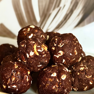 Peanut Butter Cup Energy Balls (Pack of 4)