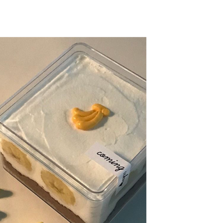 Banana pudding Mini Cake