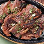 Galbi (갈비) – beef short ribs