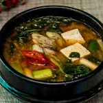 Doenjang Jjigae (된장찌개) – soybean paste stew
