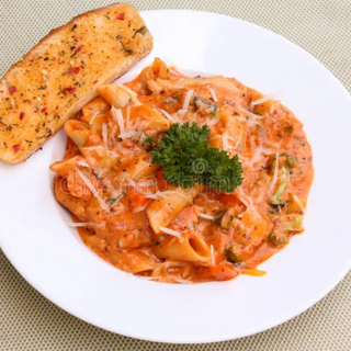 Pink Sauce Pasta [Non Veg]