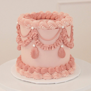 Gâteau rétro à la rose