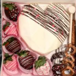 Breakable Heart with white Chocolate Berries option 2 