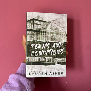 Terms and Conditions (Dreamland Billionaires #2) - Lauren Asher Image