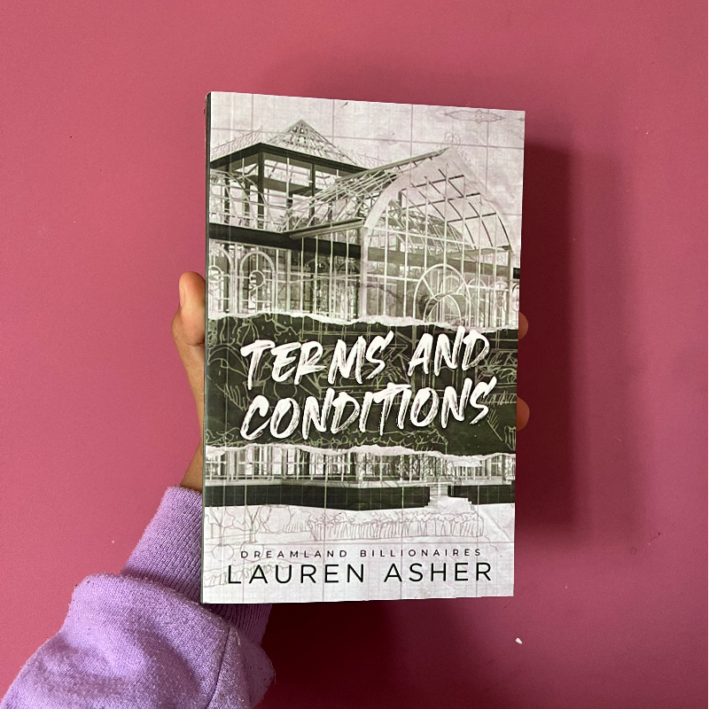 Terms and Conditions (Dreamland Billionaires #2) - Lauren Asher Large Image