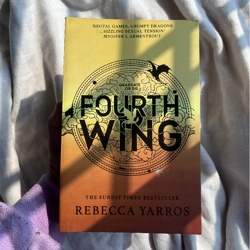 Fourth Wing (The Empyrean #1) - Rebecca Yarros Large Image
