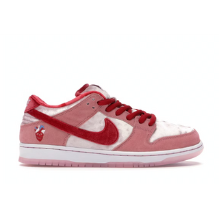 Nike SB Dunk Low - Strange Love