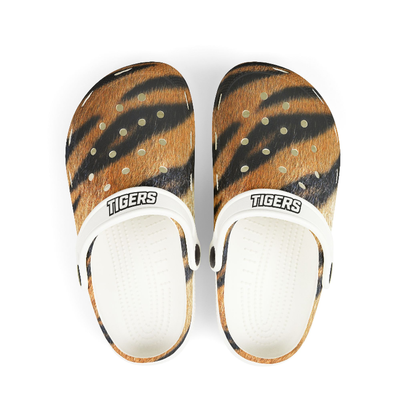 Yorktown Tiger Print White Clog Shoes (Little Kids)