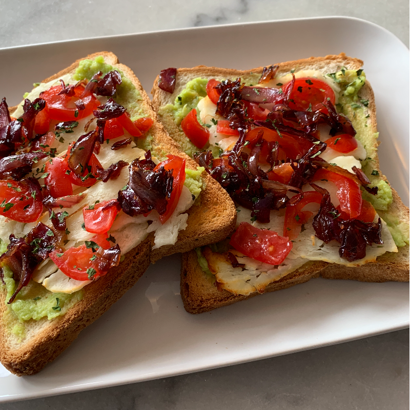 Toast with Avocado, Halloumi, Red Onion Main Image