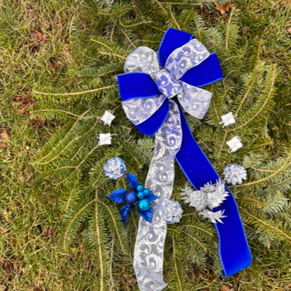 12" SILVER AND BLUE Decorated Wreath 