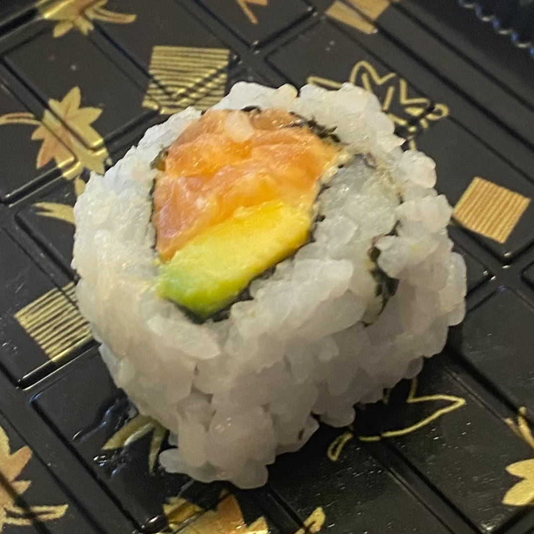 Spicy salmon, Avocado | ספייסי סלמון, אבוקדו Main Image