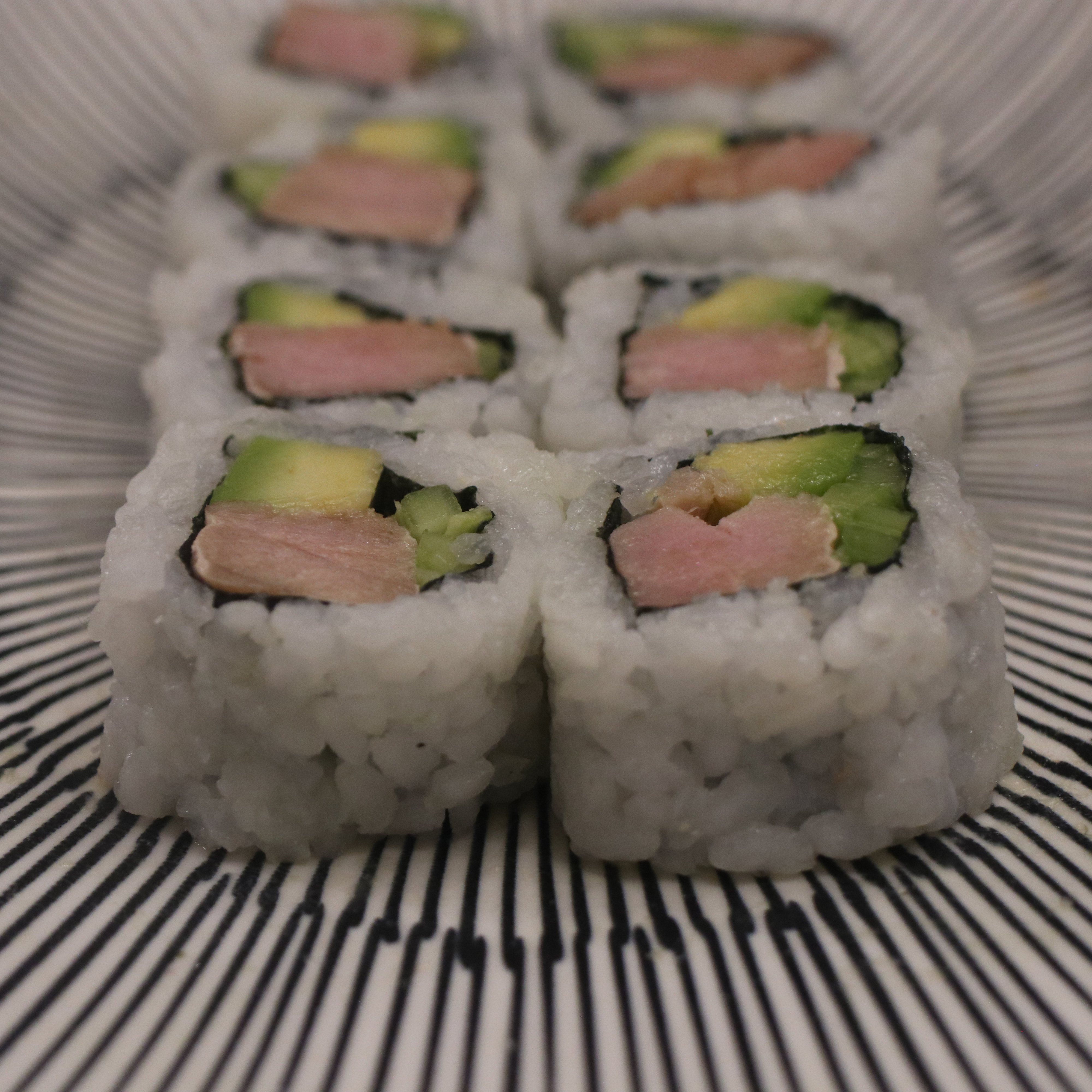 Cooked Tuna, Avocado, Cucumber|טונה מבושל, אבוקדו,מלפפון Main Image