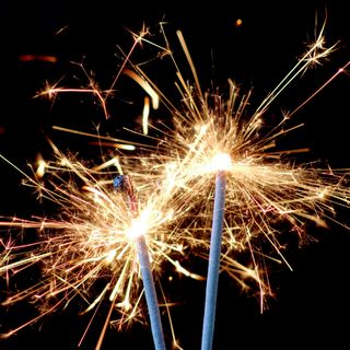 7 Cm Sparklers Electric - 1 Box (10 Pcs)