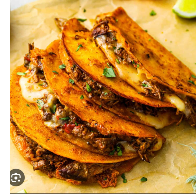 Quesa Birria tacos