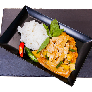 10. ROTES CURRY