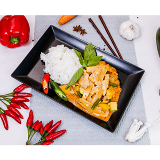 POULET ROTES CURRY MIT REIS  + 1 GETRÄNK  