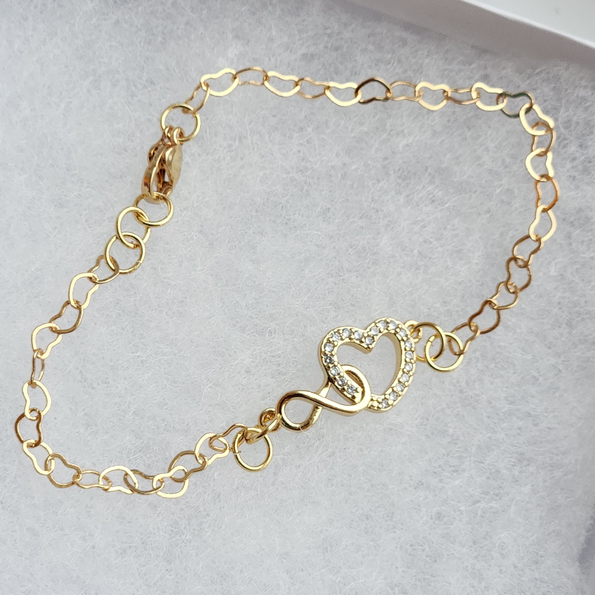 18K Gold Plated Heart Chain with Infinity Cubic Zirconia Heart Pendant Bracelet with Clasp 