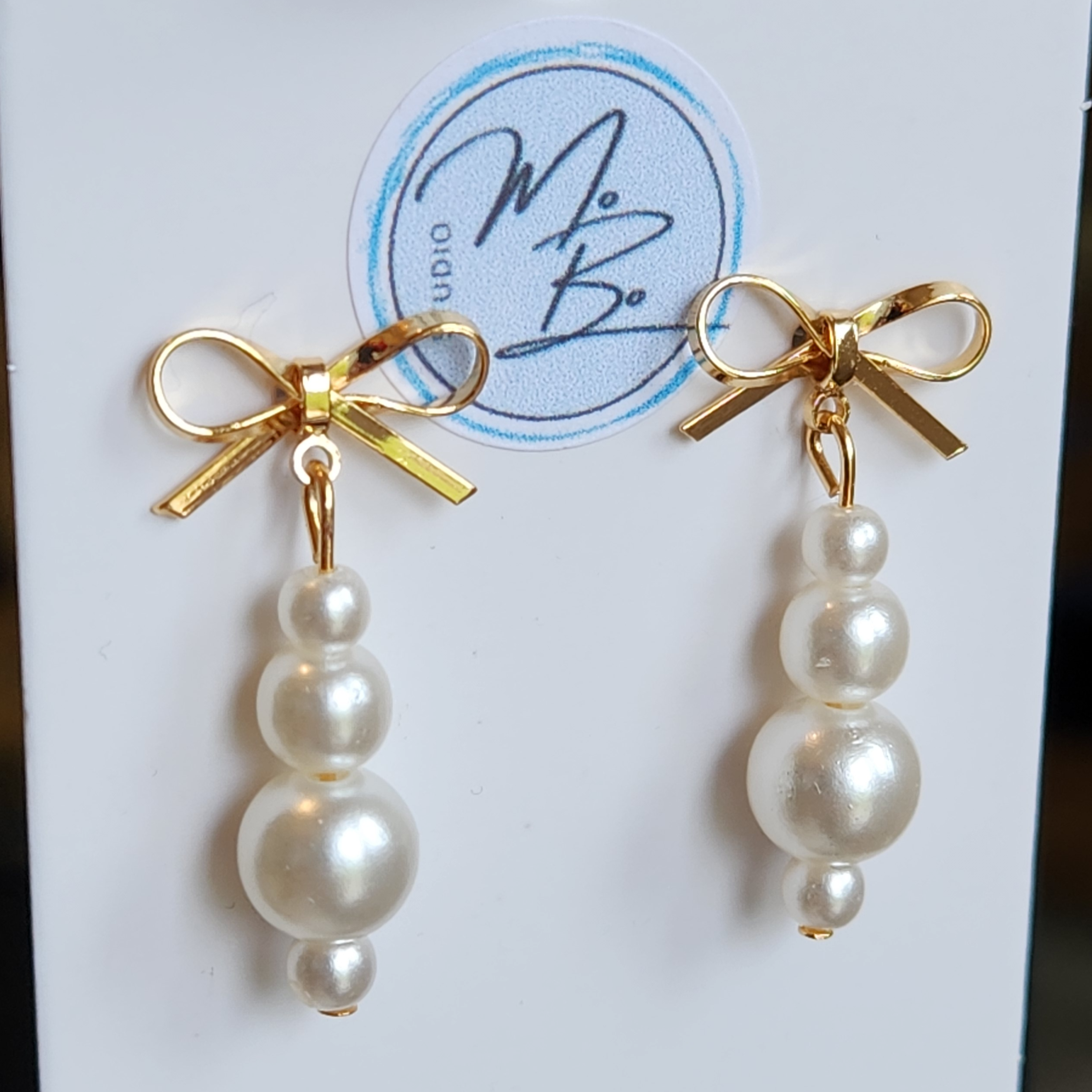 18K Gold Plated Bow Stud with 4 Tiered Pearl Drop Main Image