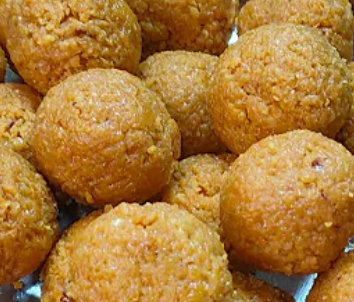 Coconut-Jaggery Laddoo/Kobbari Undalu