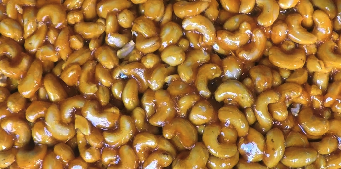 Cashew Chikki/Jeedipappu Achu