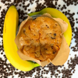 HOMEMADE Banana Chocolate Chip Protein Muffins