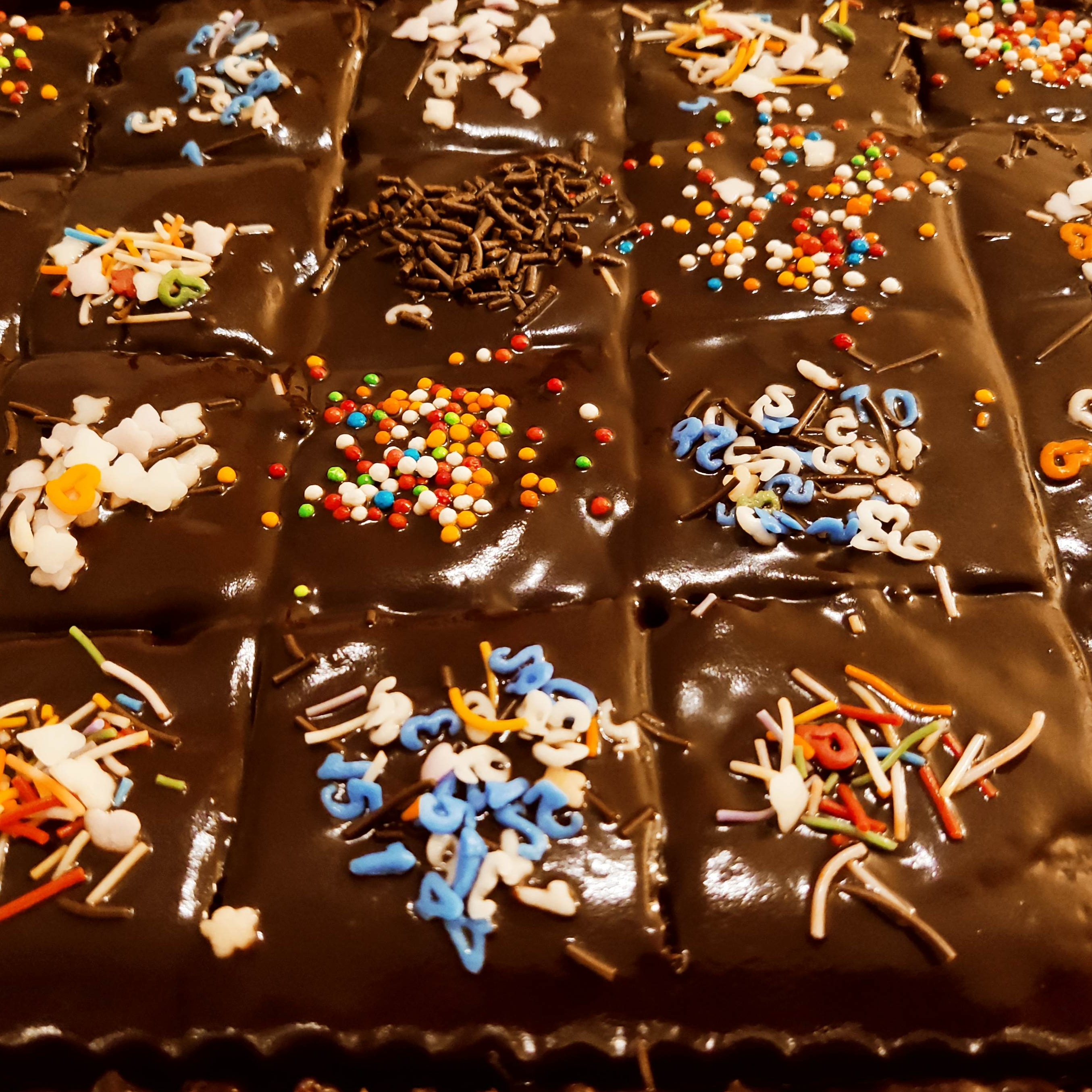 Gâteau anniversaire rectangulaire 1