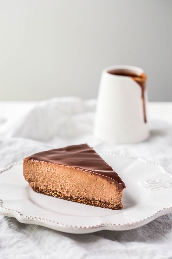 6" Vegan Cashew Chocolate Cheese Cake w/ Chocolate Ganache