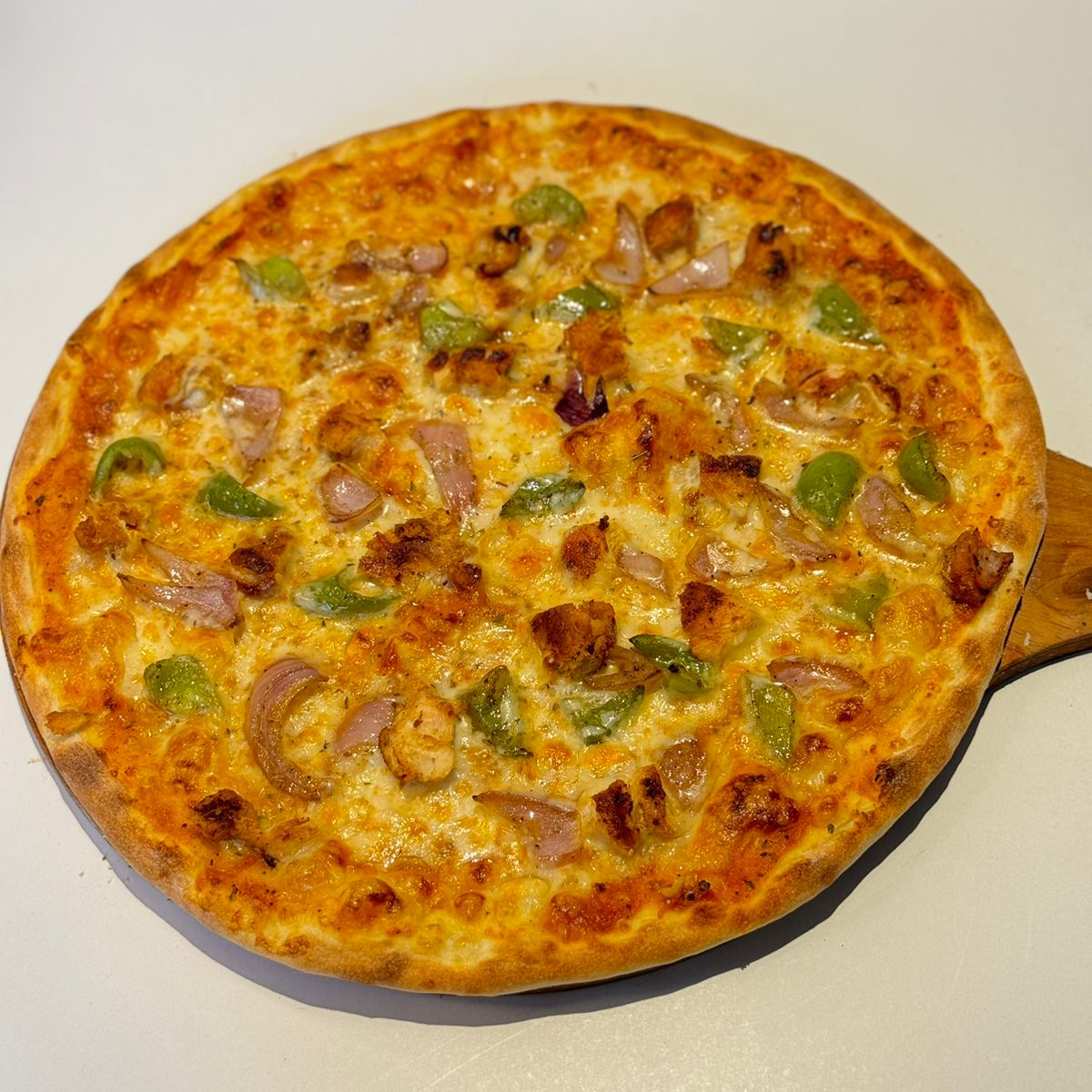 Hungry Chicken Pizza