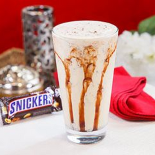 Snickers Milkshake Image