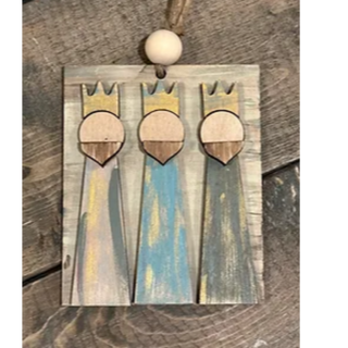 Set of 4  Nativity faceless ornaments