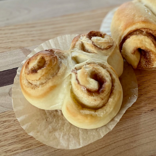 14 シナモンロール Cinnamon roll 