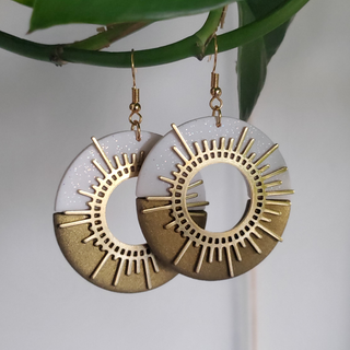 Sundog | White & Gold