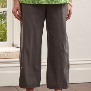 VB003: Penny Pant <br>Colour: KALAMATA