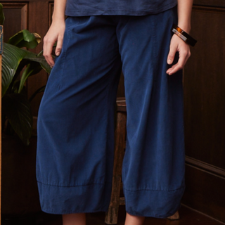 VK030: Superfine Charlie Pant <br>Colour: PETROL