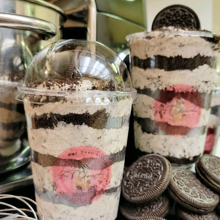 Oreo Cookies & Creme Cheesecake Main Image