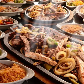 Friday Main Event Dinner - Mariano’s