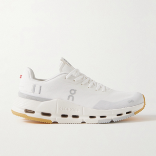 ON cloudnova white