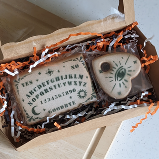 Ouija board cookie box set