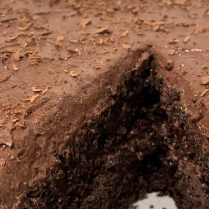Dark Chocolate Cake With Chocolate Buttercream (Loaf Pan)