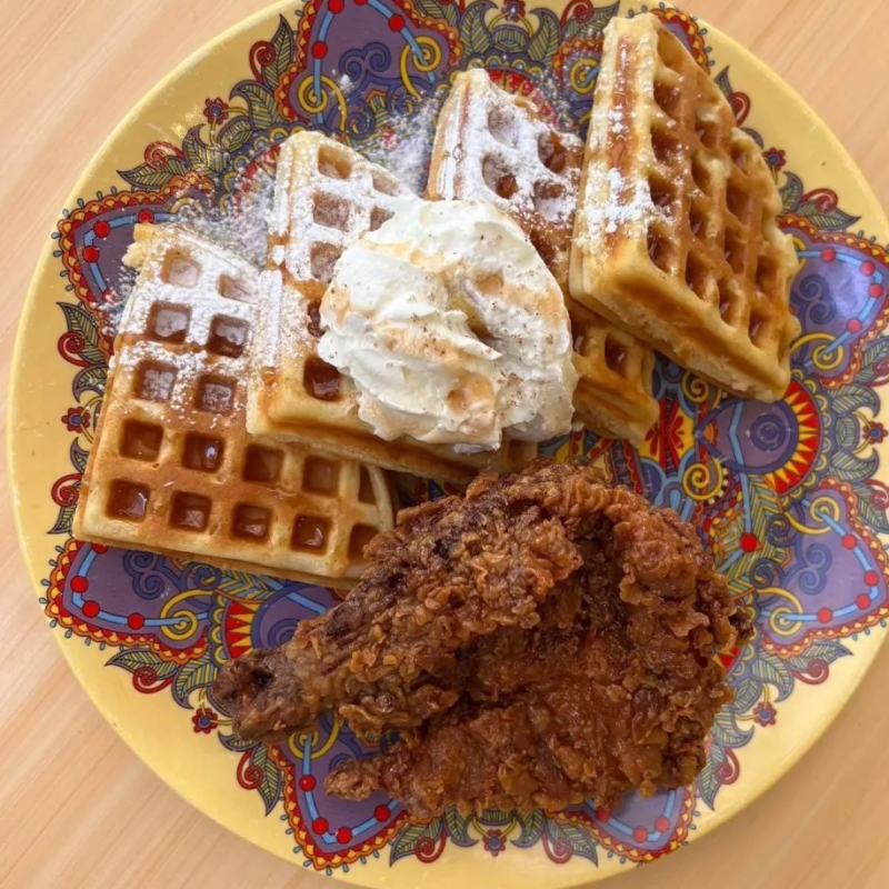 Chicken and Waffles Main Image