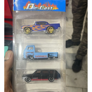 DIE CAST CAR TOYS SET OF 4