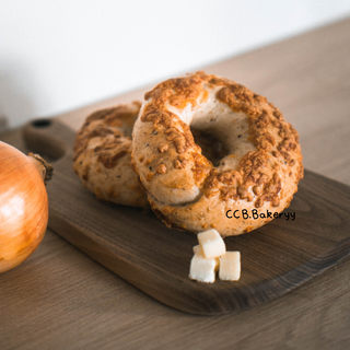 洋蔥起司貝果 Onion Cheese Bagel