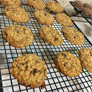 Oatmeal Chocolate Chip Cookies