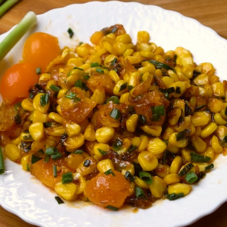 Bắp Xào Bơ Trứng Muối (Stir-Fried Corn w Salted Eggs)