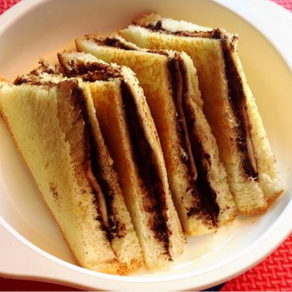 Sandwich Chocolate