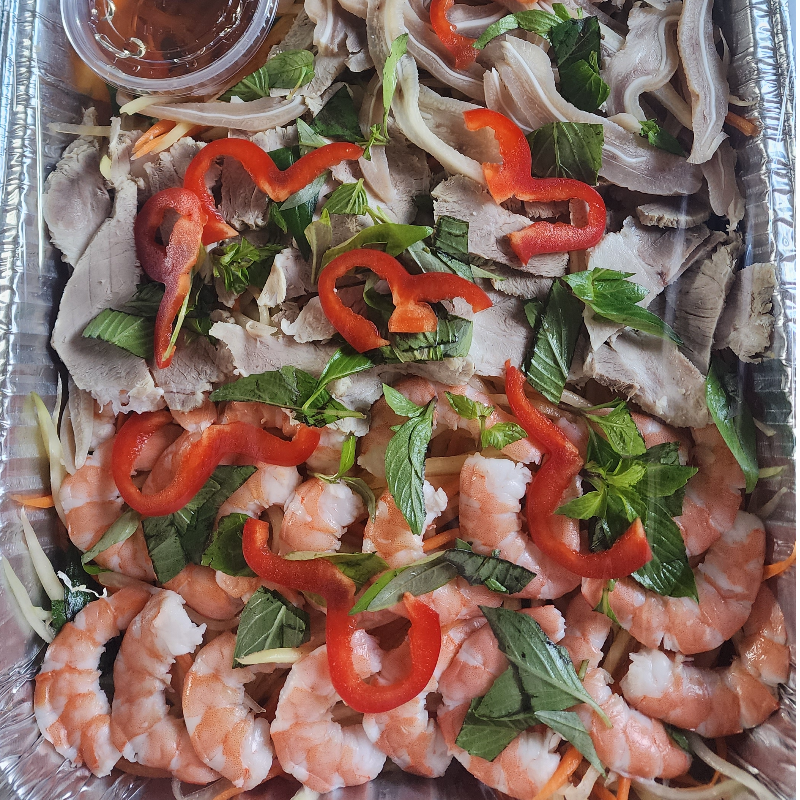 Papaya Salad with Shrimp, Pork and Pickled Pork Ears