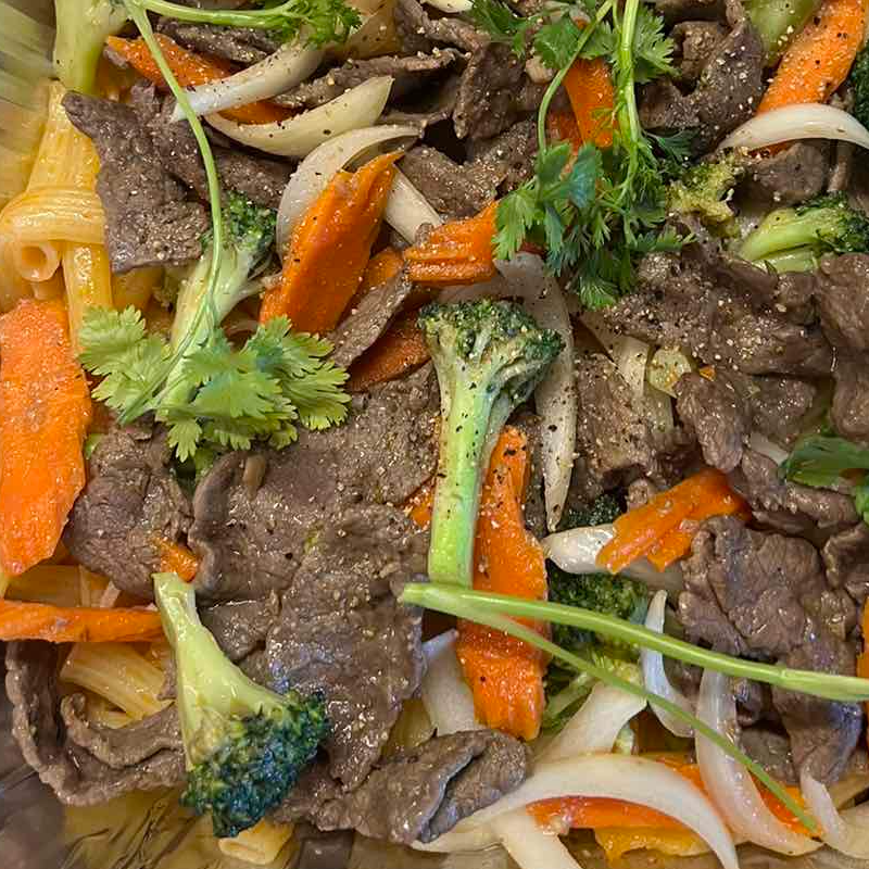 Stir Fry Beef over Fried Rice/ Noodles/ Macaroni
